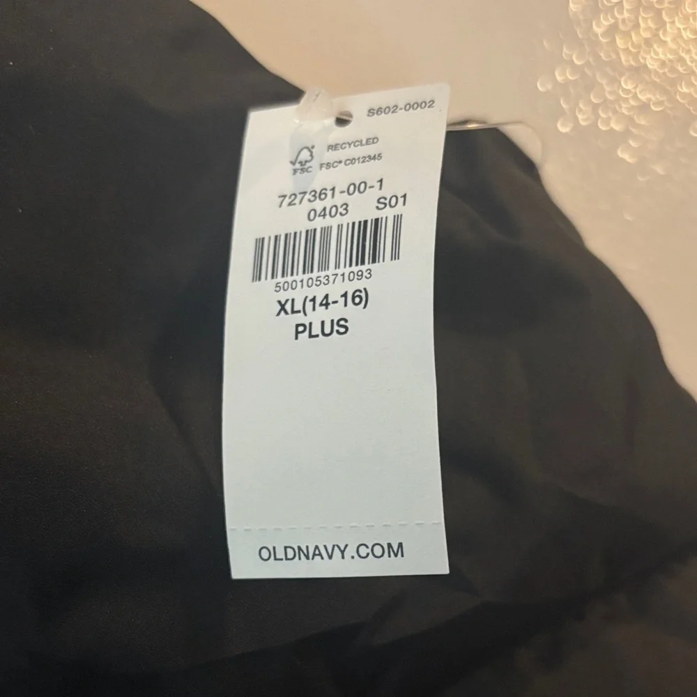 NWT XL PLUS Old Navy Black Puffer Vest for Kids